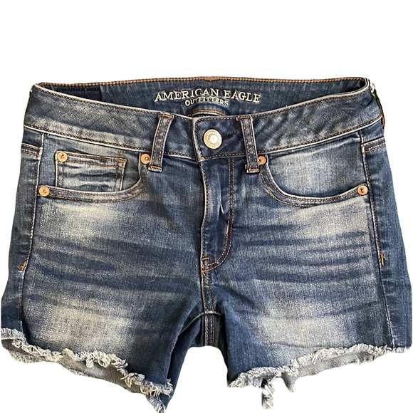 American Eagle MIDI Shorts - Picture 2 of 2